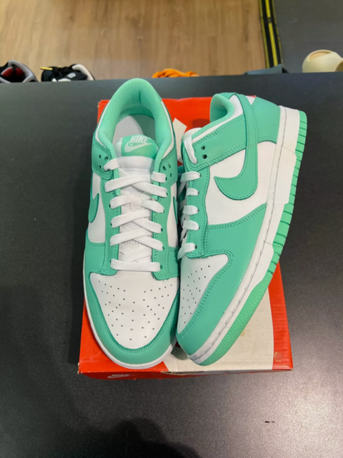 Nike Dunk Low Green Glow (W)