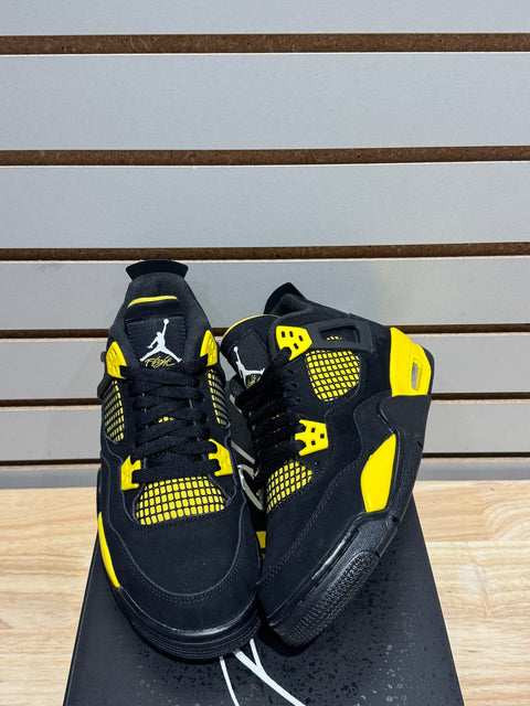 Jordan 4 Retro Thunder (2023) (GS) Sz 6.5Y