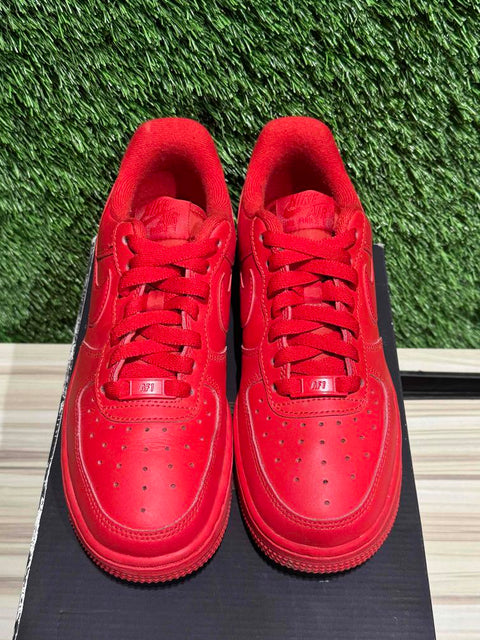 Nike Air Force 1 Low Triple Red Sz 5.5M, 