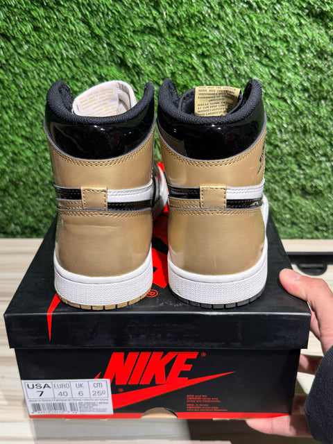 Jordan 1 Retro High Gold Top 3 Sz 7M