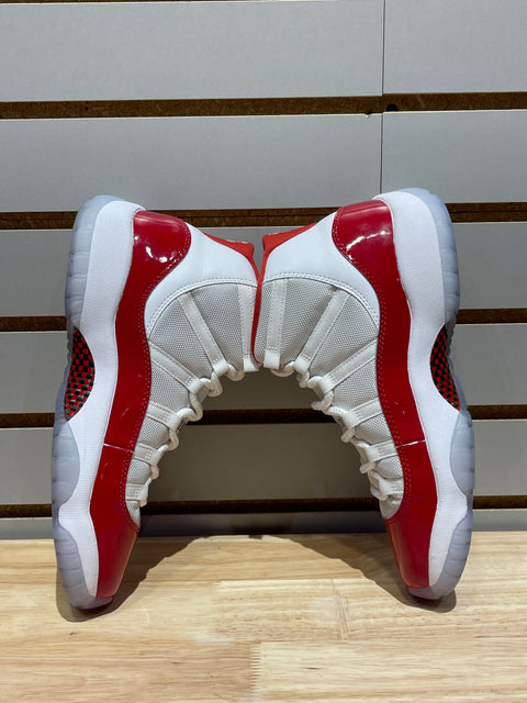 Jordan 11 Retro Cherry (2022) (GS) Sz 7Y