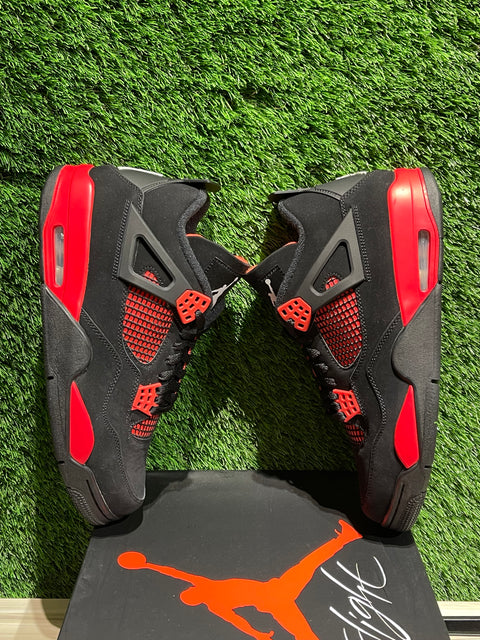 Jordan 4 Retro Red Thunder Sz 11.5M
