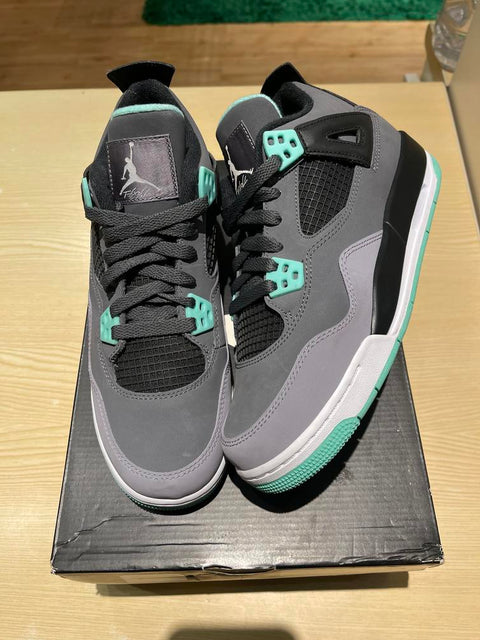 Jordan 4 Retro Green Glow (GS) Sz 6Y/7.5W