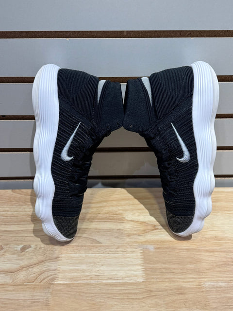 2017 Nike Hyperdunk Flyknit Black White Sz 11