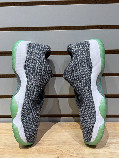 Jordan Future Low Wolf Grey Emerald Rise Sz 11.5M