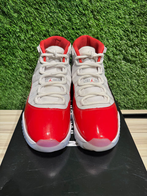 Jordan 11 Retro Cherry (2022) Sz 11