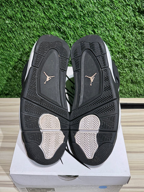 Jordan 4 Retro White Thunder Sz 7.5M..