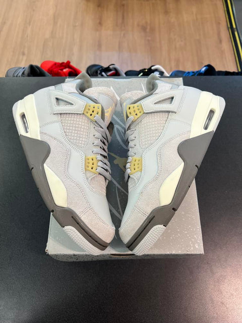 Jordan 4 Retro SE Craft Photon Dust