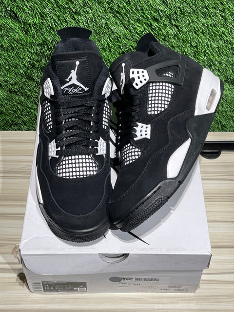 Jordan 4 Retro White Thunder Sz 11M