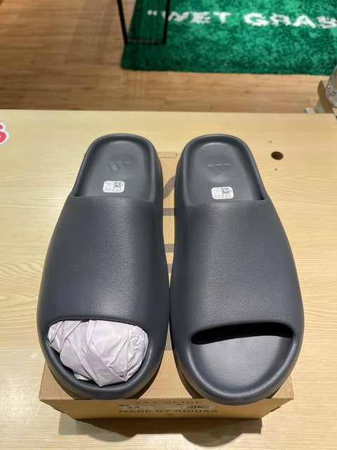 adidas Yeezy Slide Slate Grey Sz 14