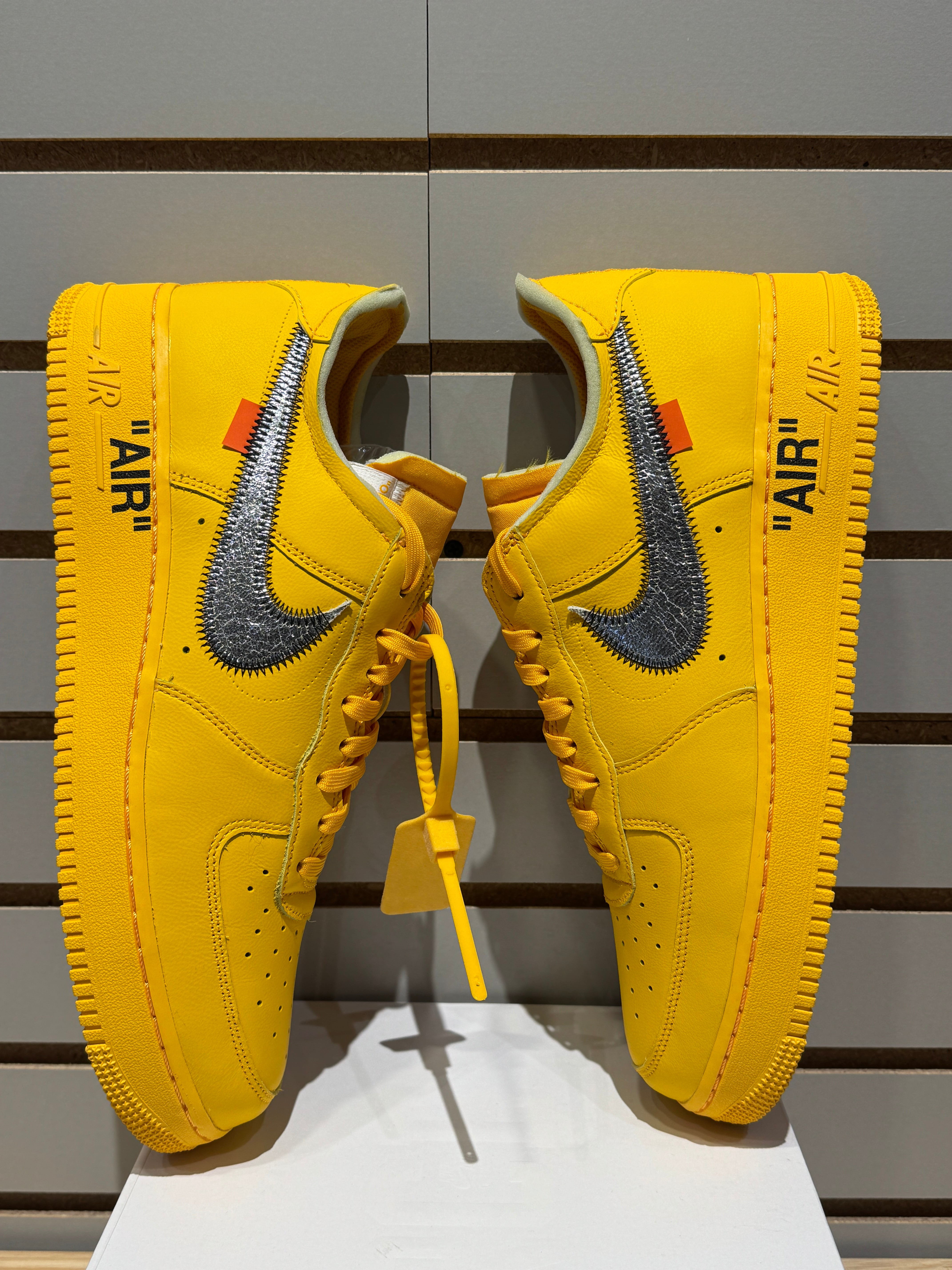 Nike Air Force 1 Low Off-White ICA University Gold Sz 11.5 – Sneak