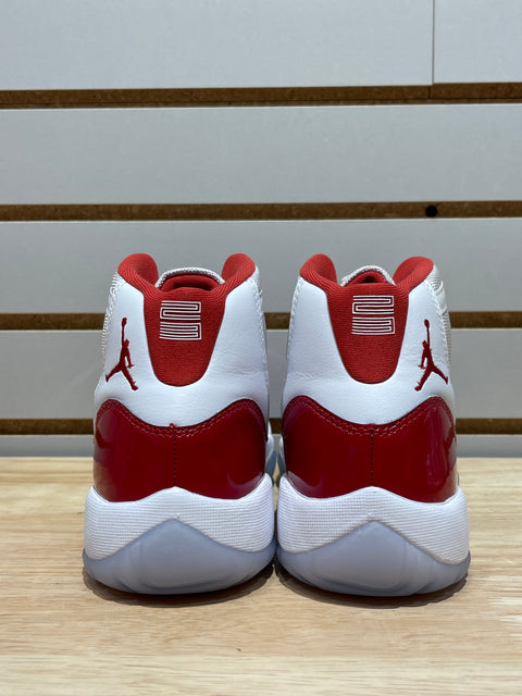 Jordan 11 Retro Cherry (2022) (GS) Sz 7Y