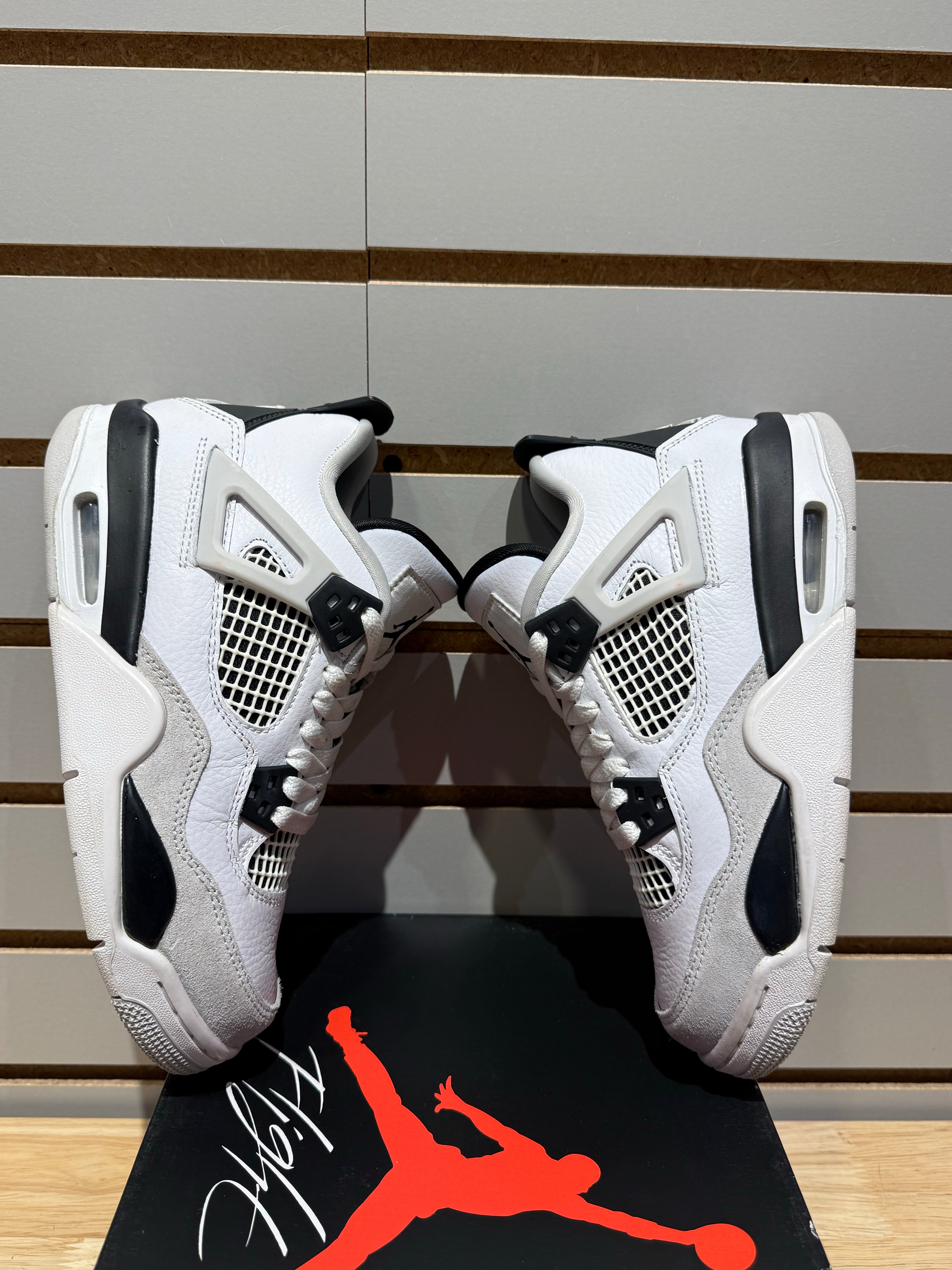 Jordan 4 Retro Military Black (GS) Sz 4M – Sneak City