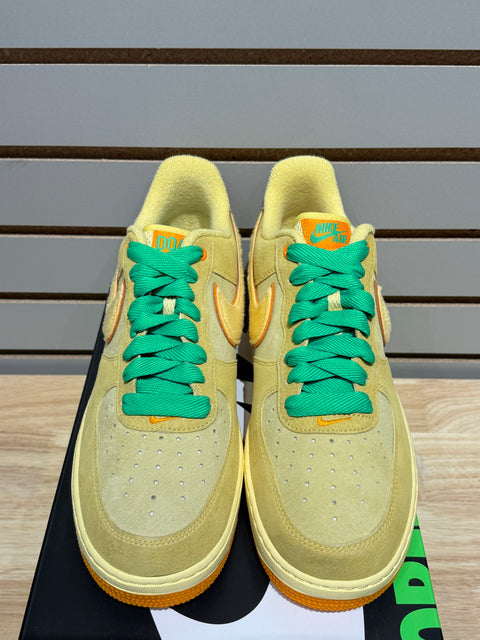 Nike Air Force 1 Low Ducks of a Feather University of Oregon Duck or Egg Sz 12.5