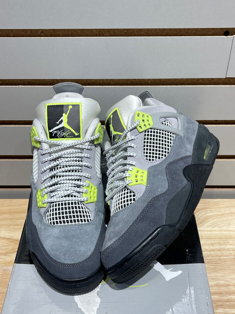 Jordan 4 Retro SE 95 Neon Sz 8.5M