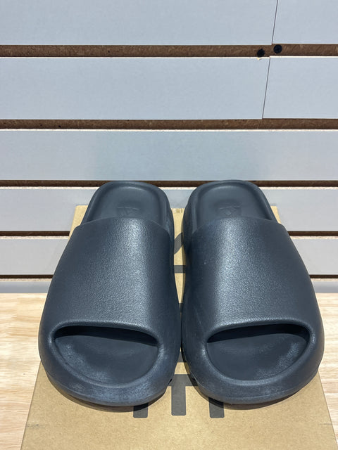 adidas Yeezy Slide Onyx Sz 7