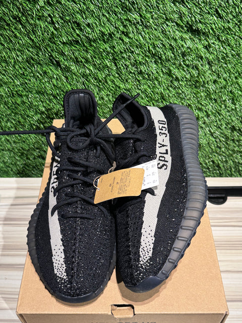 adidas Yeezy Boost 350 V2 Core Black White Sz 9.5