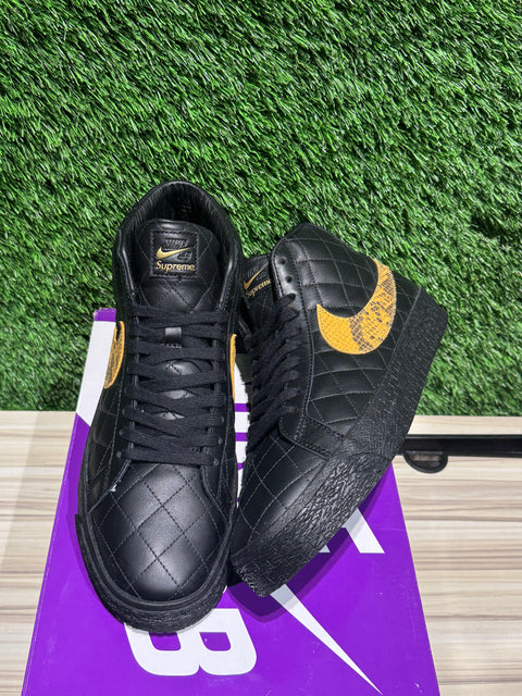 Nike SB Blazer Mid QS Supreme Black Sz 9