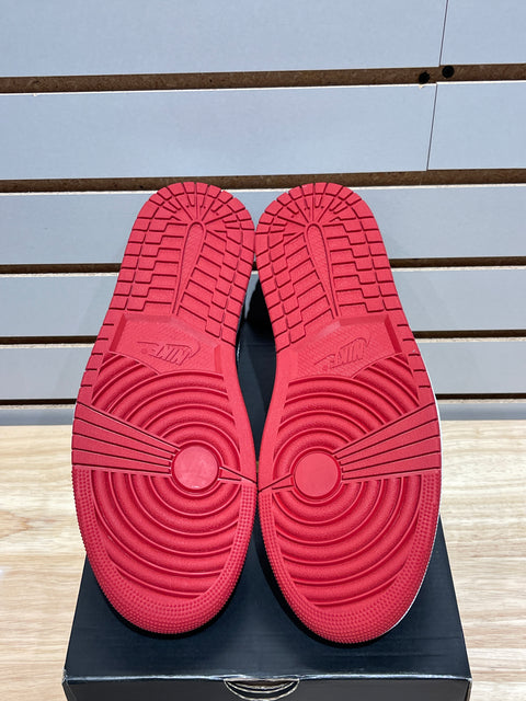 Jordan 1 Low Bred Toe Sz 10