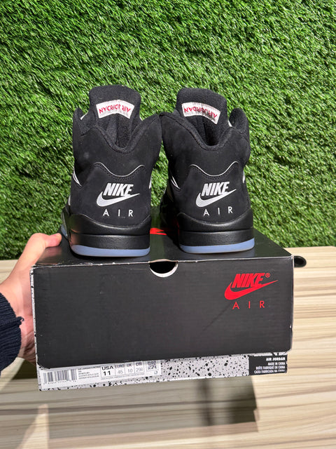 Jordan 5 Retro OG Black Metallic Reimagined Sz 11