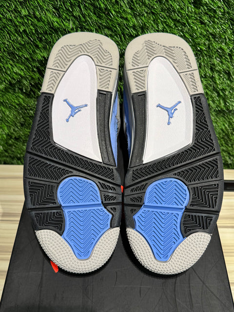 Jordan 4 Retro University Blue (GS) Sz 6.5Y