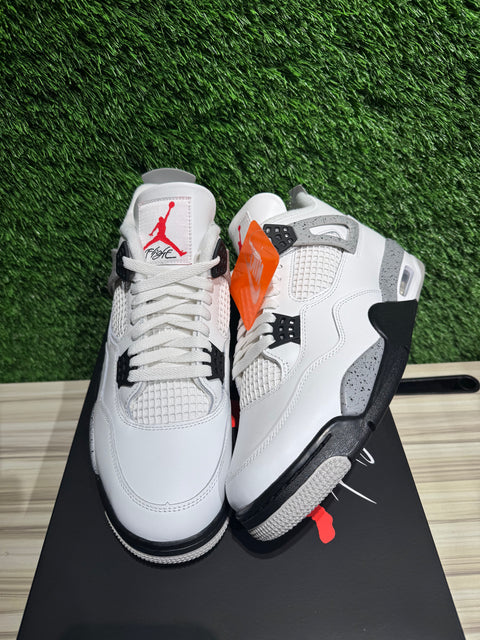 Jordan 4 Retro White Cement (2025) Sz 10.5