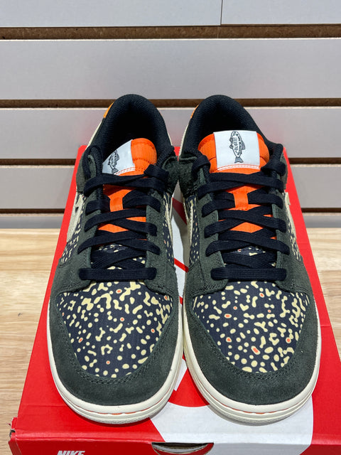Nike Dunk Low SE Gone Fishing Rainbow Trout Sz 9.5