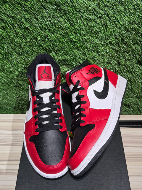Jordan 1 Mid Chicago Toe Sz 9.5M