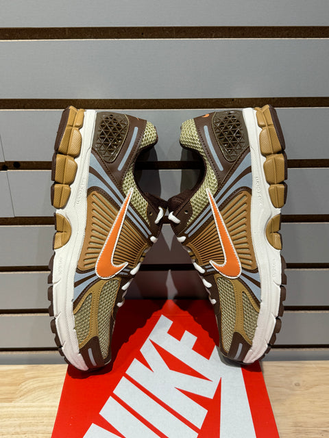 Nike Zoom Vomero 5 Wheat Grass Cacao Wow Sz 10.5