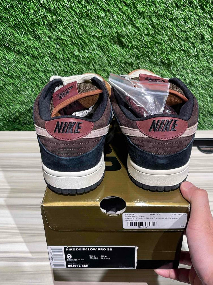 Nike SB Dunk Low Joe Strummer Sz 9., – Sneak City