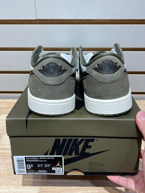 Jordan 1 Retro Low OG Medium Olive Sz 9.5