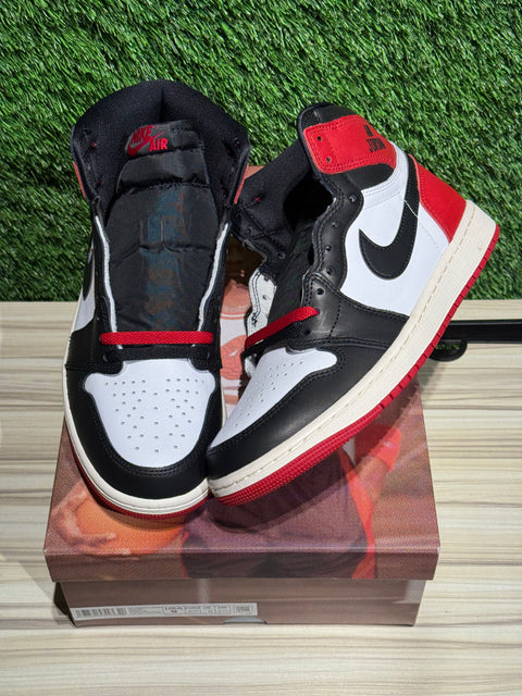 Jordan 1 Retro High OG Black Toe Reimagined Sz 9M