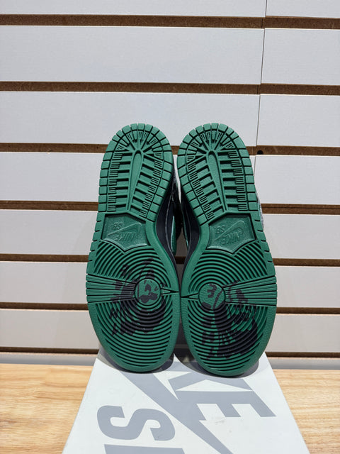 Nike SB Dunk Low There Skateboards Sz 5M