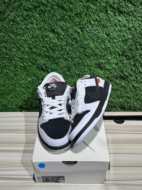 Nike SB Dunk Low TIGHTBOOTH Sz 8.5M