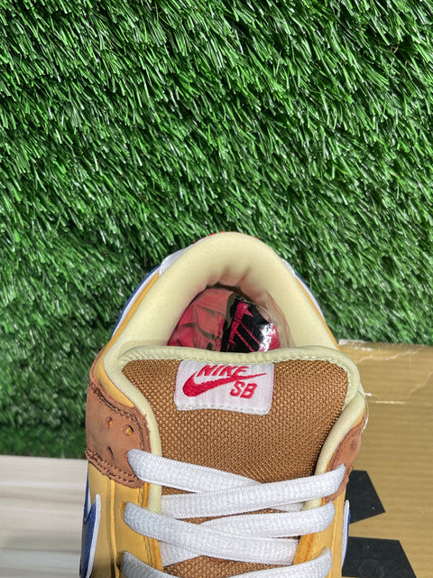 Nike SB Dunk Low Newcastle Brown Ale Sz 9.5M