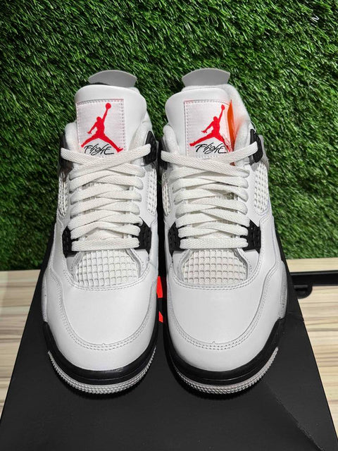 Jordan 4 Retro White Cement (2025) Sz 9M