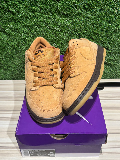 Nike SB Dunk Low Wheat Sz 8.5M