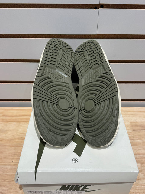 Jordan 1 Retro Low OG SP Travis Scott Olive (Women's) Sz 9M
