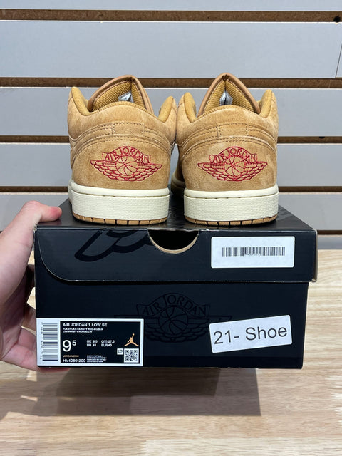 Jordan 1 Low SE Flax Sz 9.5