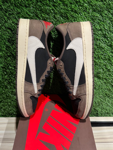 Jordan 1 Retro Low OG SP Travis Scott Mocha Sz 10M