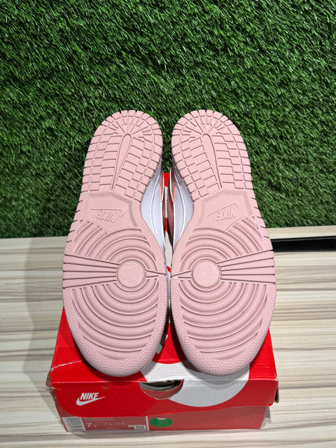 Nike Dunk Low Pink Velvet (GS) Sz 7Y/8.5W