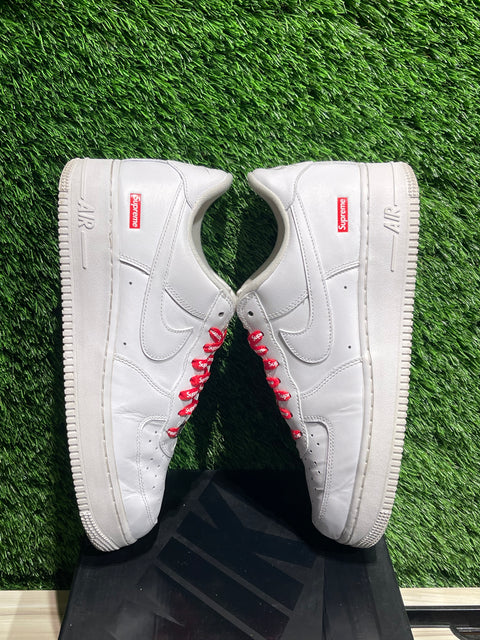 Nike Air Force 1 Low Supreme White Sz 9