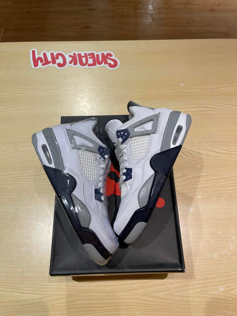 Jordan 4 Retro Midnight Navy (GS) Sz 6Y/7.5W