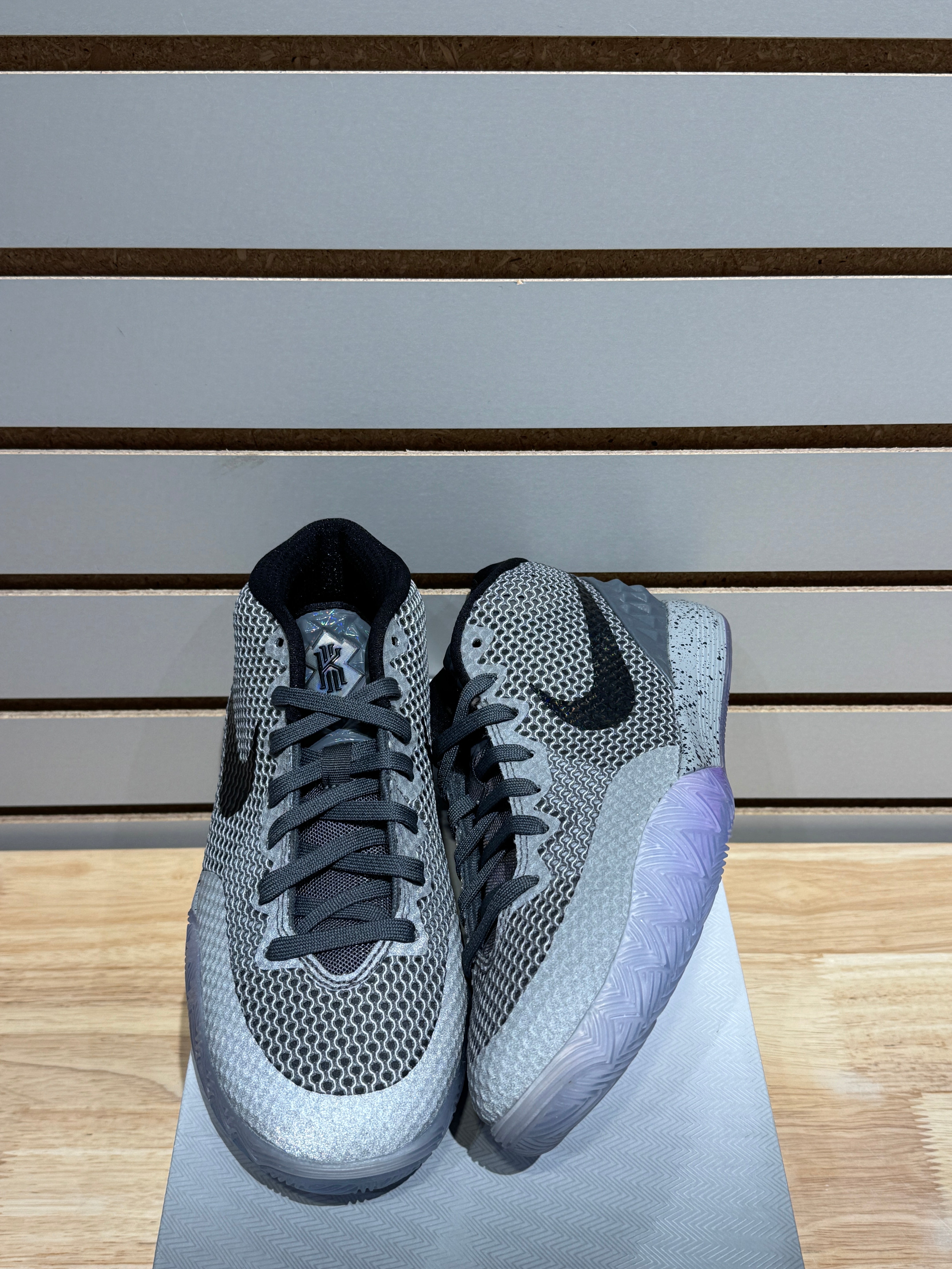 Nike Kyrie 1 GS 