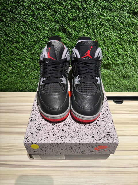Jordan 4 Retro Bred Reimagined (GS) Sz 4.5Y