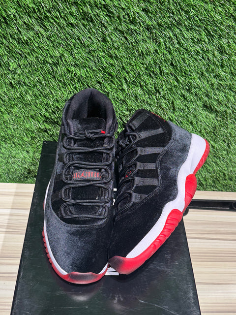 Jordan 11 Retro Bred Velvet (Women's) Sz 7.5M