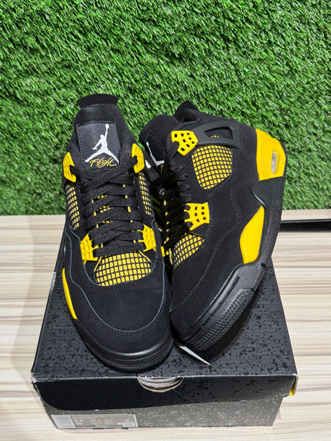 Jordan 4 Retro Thunder (2023) Sz 8.5