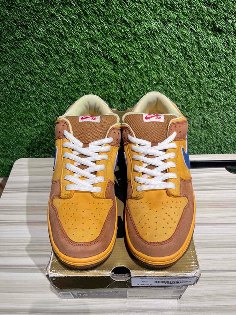 Nike SB Dunk Low Newcastle Brown Ale Sz 11.5