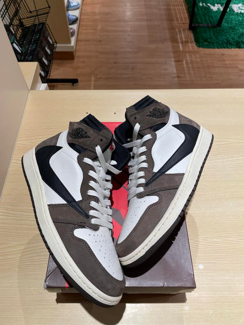 Jordan 1 Retro High OG SP Travis Scott Mocha Sz 9