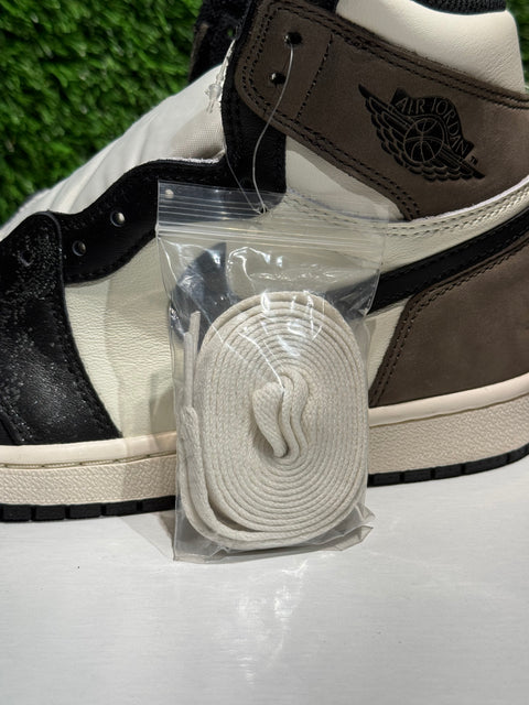 Jordan 1 Retro High Dark Mocha Sz 8M.